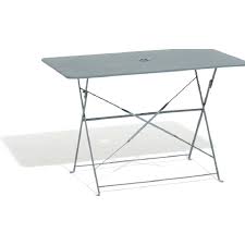 Camif.fr a sélectionné pour vous des tables en fer ou en aluminium de différentes tailles, différentes. Hauteur Table De Jardin Pliante Gifi