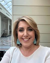 Mira que pendientes me ha regalado mi querida Carmela! 😍 me encantan y  sobre todo el detallazo!!! #amistad #feliz