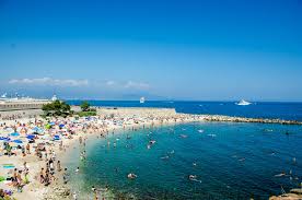 Résultat de recherche d'images pour "gravette à Antibes"