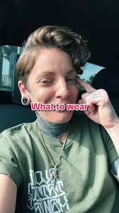 Stop wearing white. #tattooredflags #tattooredflag #tattooartist  #tattooetiquette #vacationtattoo #redflags #tattoos #tattoo #fyp