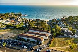 What are some restaurants close to the suites at crescent bay resort? Crescent Bay Inn 129 2 8 5 Prices Hotel Reviews Laguna Beach Ca Tripadvisor