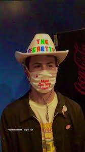 Stylish Face Mask Ireland Dylan Dylan Minette Dylan And Lydia