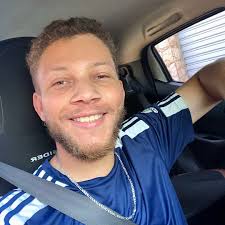 Jorge Iggor já chegou na Globo bem acompanhando!