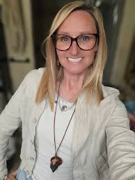 So today was kind of a big deal for me!! As some of you know, I opened a  small boutique 2 months ago but was met with zoning issues that didn't allow