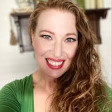 Amanda Heidrich's Instagram, Twitter & Facebook