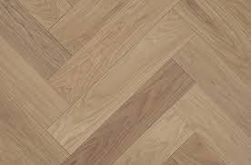 Hw3008 Amazon Prime 120mm Engineered Oak Herringbone Wood Flooring Uk Wood Flooring Uk Herringbone Wood Herringbone Wood Floor