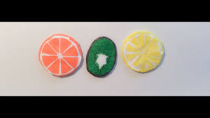 Les Rondelles De Fruits Atelier 3 Une Rondelle De Kiwi Make A Paper Kiwi Fruits Kiwi Rondelle