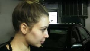 Lessen breakage, which can reduce thinning. Kim Kardashian Seems To Have Thinning Hair After Leaving Salon Daily Mail Online