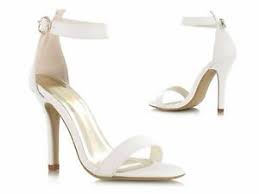 Sie ist durch große luftigkeit und (meist) leichtigkeit gekennzeichnet. Hochzeit Sandalen Gunstig Kaufen Ebay