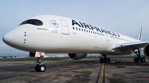 La direction de la compagnie air france à tunis annonce qu'il a été décidé de programmer deux vols de rapatriement ayant reçu l'aval des autorités les réservations pour ces vols ne sont possibles qu'auprès de la cellule de crise de l'ambassade de france à tunis joignable par téléphone au 71 105. Air France Poursuit Le Rapatriement Des Francais Air Journal