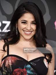 Dec 05, 2020 · sister suzette, who is played by noemí gonzález in the series,. Noemi Gonzalez Imdb