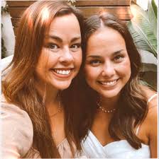 What are the best sushi restaurants in Jacksonville between Town Center and  Orange Park?