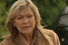 Have some viewers, who slate the current storyline with Dawn & Kim,  forgotten that in 1997 Kim stood over and watched Frank die of a heart  attack? Then, Zoe blamed Kim for