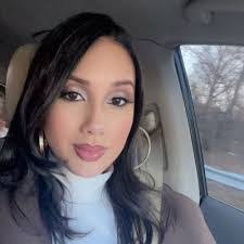 Leanne Lynn's Instagram, Twitter & Facebook