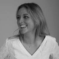 Nadia Hirsch's Instagram, Twitter & Facebook