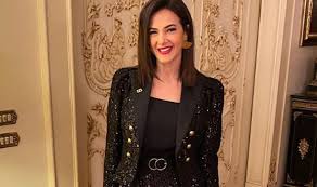 قولني كلام اول مرة قولو اوفرلايز. Ø£ÙˆÙ„ ØªØ¹Ù„ÙŠÙ‚ Ù…Ù† Ø¯Ù†ÙŠØ§ Ø³Ù…ÙŠØ± ØºØ§Ù†Ù… Ø¨Ø¹Ø¯ ÙˆÙØ§Ø© Ø¯Ù„Ø§Ù„ Ø¹Ø¨Ø¯ Ø§Ù„Ø¹Ø²ÙŠØ²