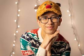 Faltan pocos días para Navidad 🎅🏻 🎄 ¡Y también falta muy poco para  llegar a las 2MIL REPRODUCCIONES en Spotify! Sigan escuchando #Vívelo 👈🏻  Recuerda que tú serías el regalo perfecto en