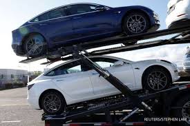 Saat ini ada 3 model mobil tesla yang tersedia di indonesia. Isu Kerusakan Baterai Terpa Mobil Tesla S Kini Jadi Perbincangan