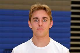 Boys Tennis: Warriors don't drop a set in win