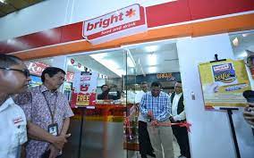 Hal penting yang harus diperhatikan adalah mulai dari bahasa yang digunakan, dokumen yang perlu untungnya, glints sudah menyiapkan cara melamar kerja lewat email yang baik dan benar untuk kamu yang sedang mencari pekerjaan. Mini Market Bright Store Milik Pertamina Serukan Belanja Di Alfa Circle K Dan Lawson Kabar24 Bisnis Com