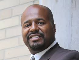 Covington schools extends contract with superintendent Alvin Garrison