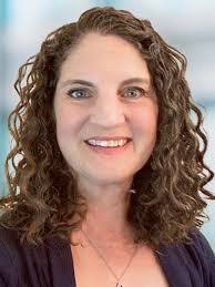 Erin Ashmore's Instagram, Twitter & Facebook