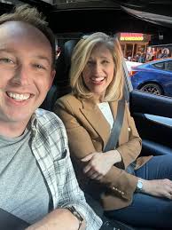 Hey Friends! It's been awhile since I said “Hello!” Had to share some pics  with some of my favorite Cincinnati news peeps who were in Chicago  recently. Hope you are having a