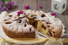 Leggi il passaggio numero 1 per imparare a conservare le prugne in modo tale che raggiungano una perfetta consistenza, dolcezza e maturità in un giorno o due. Torta Di Prugne Soffice