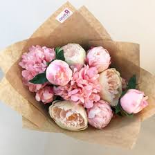 Purple flowers are regal and luxurious, and make stunning gifts for your mom, grandma, or mother in law. Faux Flowers Perfect Peony Bouquet Pink Gift Bouquets