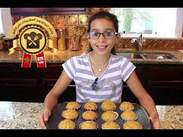 Muffins With Vegetables مافين بالخضرمن تحضير عائشة وصفات ابناء اتحاد اليوتوبرز المغربيات لفن الطبخ In 2020 Breakfast Food Vegetables