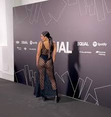 Chanel Terrero luce tipazo en una gala con un espectacular vestido con  transparencias | JaqueMateAteos