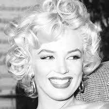 Happy 60th Birthday to Courteney Cox!!!