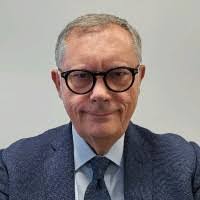 Thomas Zeise's Instagram, Twitter & Facebook