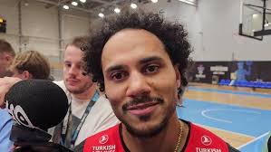 Shane Larkin interview