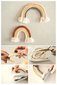 Maybe you would like to learn more about one of these? Diy Makramee Regenbogen Regenbogen Aus Wolle Selber Machen Homeaccents Homedecoronlinestores Apartm Macrame Diy Diy Gifts To Sell Repurposed Furniture Diy