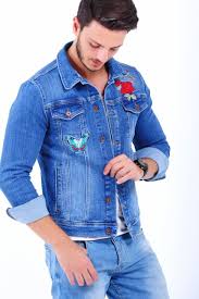 Gul Kelebek Islemeli Acik Mavi Kot Ceket Giyim Indirim Kampanya Bayan Erkek Bluz Gomlek Trenckot Hirka Etek Yelek Mont Kase Kaban Elbis Kot Ceket