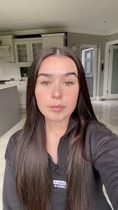 why is one eyebrow so much higher than the other😭😭 #invertedfilter #fyp  #foryoupage