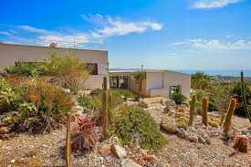 Casa alba is a holiday home located in chania town, a few steps from the scenic venetian harbor. Luxury Villa Casa Alba Select Sicily