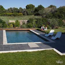 piscine enterree exterieure creusee piscines desjoyaux amenagement jardin terrasse piscine dallage piscine piscine rectangulaire