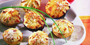 Bouchees Aperitives Et Canapes De Fete Pour Noel Champignon Farci Au Boursin Champignons Farcis Plat Sans Viande