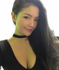Janie Wang's Instagram, Twitter & Facebook