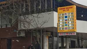 Ratele oficiale de schimb sunt stabilite şi folosite numai pentru evidenţa contabilă. Casele De Schimb Valutar Au Afisat Cursul De AstÄƒzi Un Euro CostÄƒ 20 De Lei Si 32 De Bani Publika Md Aici Sunt È™tirile