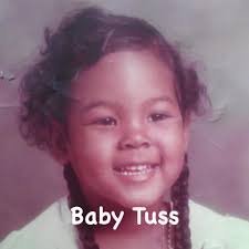 Brand new modern alabaster pendant light with antique brass details. Made  of alabaster and metal. Has an E26 base and is 8W. The pendant light is  9.84 inches tall and 3.93 inches