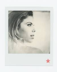 Can someone restore old photo?