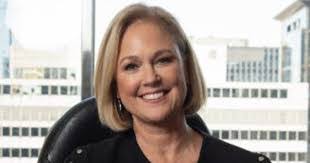 Heather Gilroy's Instagram, Twitter & Facebook