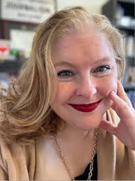 Sara Whitney's Instagram, Twitter & Facebook