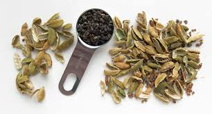 Gedroogde rozenblaadjes verpakt en klaar om te verzenden. Garam Masala Aziatische Ingredienten Nl