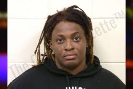 Shanika Moss's Instagram, Twitter & Facebook