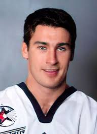 Player photos for the 1991-92 Kingston Voyageurs at hockeydb.com