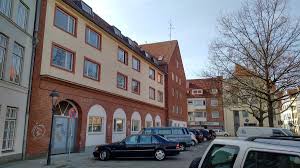 Die mietwohnungen kosten zwischen 195 € und ein wichtiges kriterium bei der wohnunggssuche ist häufig der balkon. Aktuelle Angebote Wg Zimmer Und 1 Zimmer Wohnungen In Lubeck